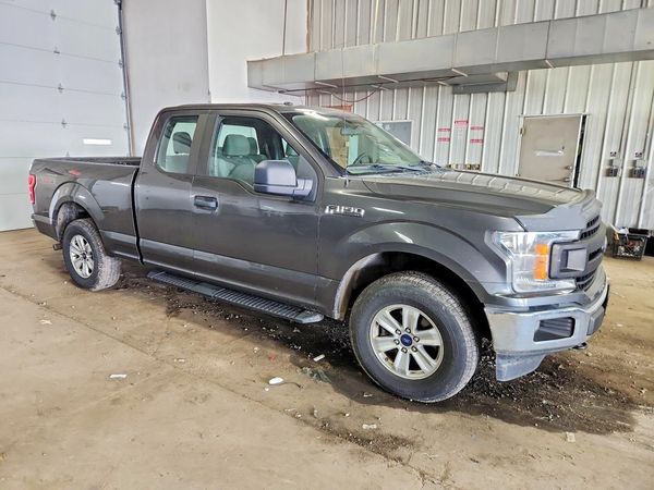 2018 FORD F150 — Passenger 3/4