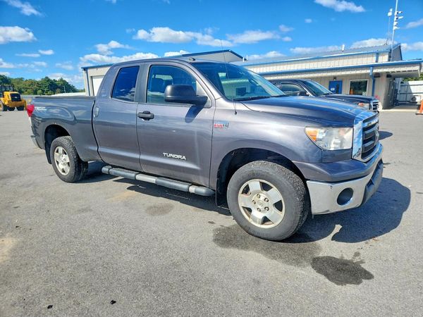 2012 TOYOTA TUNDRA SR5 — Passenger 3/4