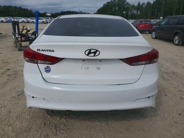 2017 HYUNDAI ELANTRA SE Base — DIRR