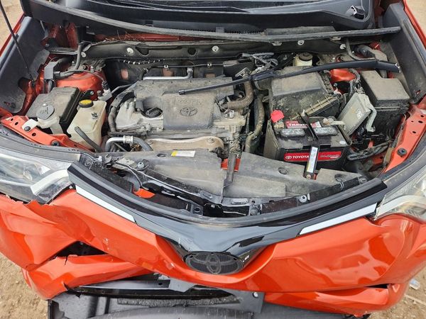 2016 TOYOTA RAV4 LE (X Grade) — Engine bay