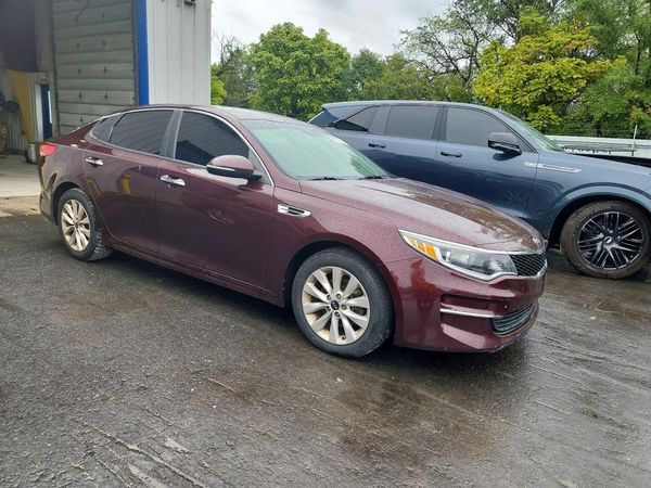 2017 KIA OPTIMA — Passenger 3/4