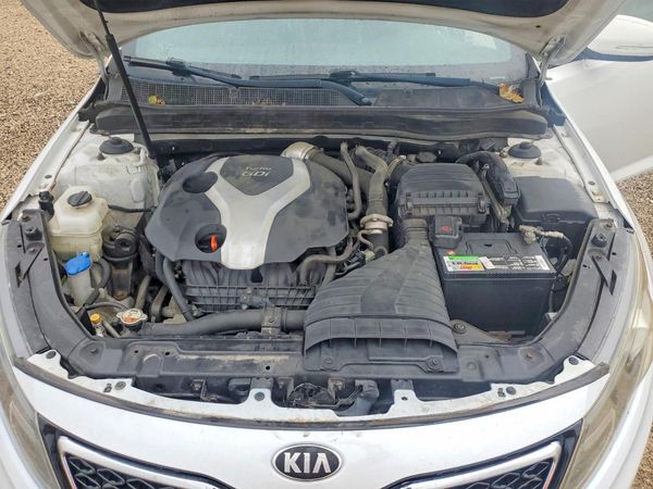 2013 KIA OPTIMA SX — Engine bay