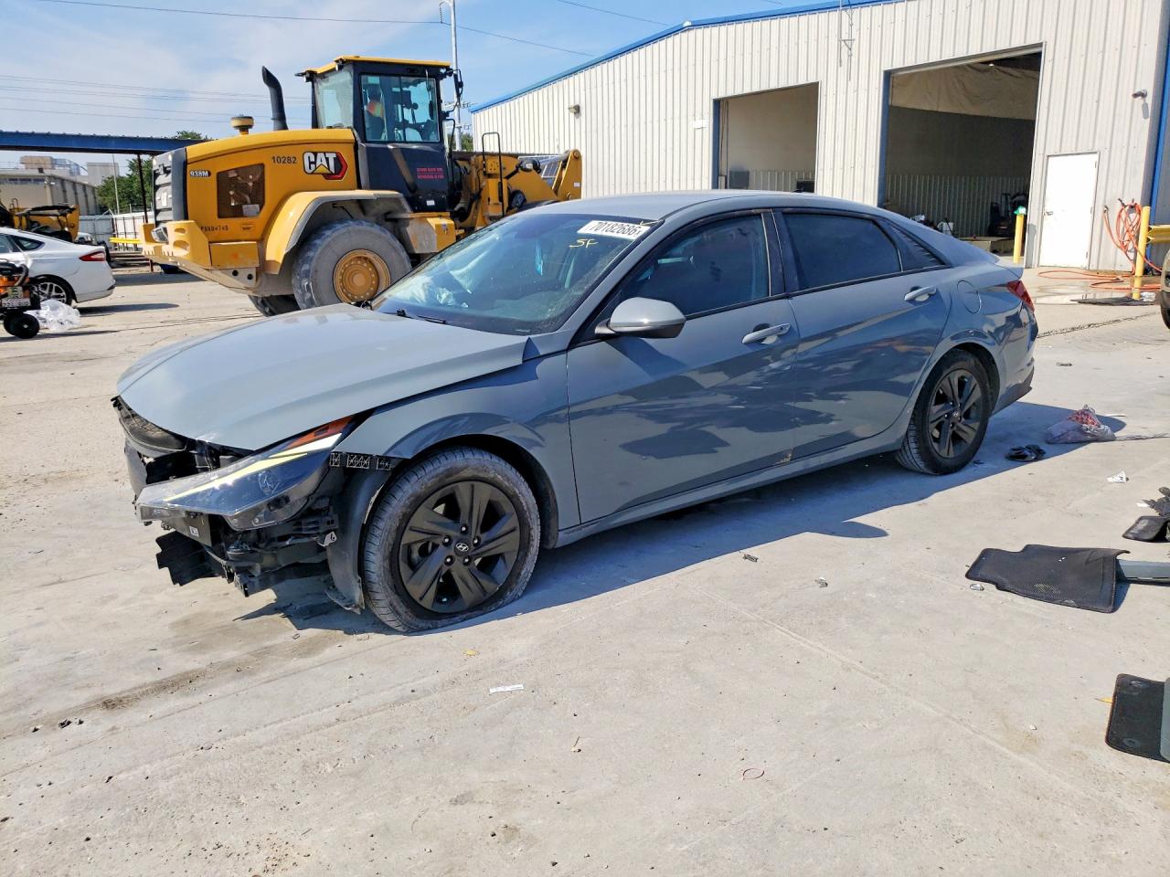 2022 HYUNDAI ELANTRA SEL w/ Convenience Pkg — Front 3/4