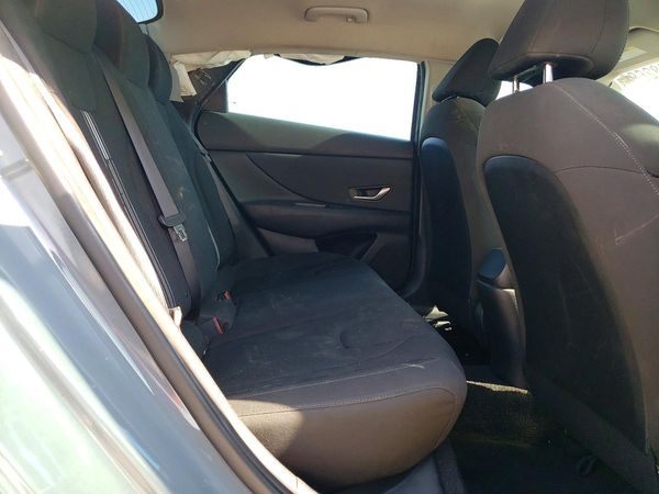 2022 HYUNDAI ELANTRA SEL w/ Convenience Pkg — PSRS