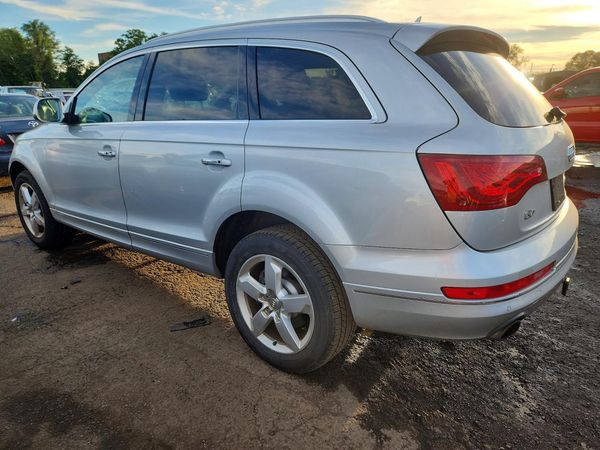 2015 AUDI Q7 Premium Plus — DSRA
