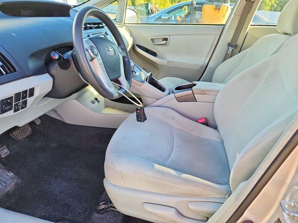 2012 TOYOTA PRIUS — DENT