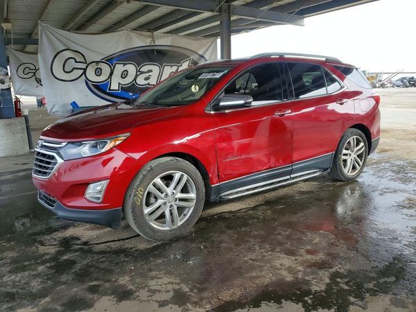 2018 CHEVROLET EQUINOX Premier (1LZ) — Front 3/4