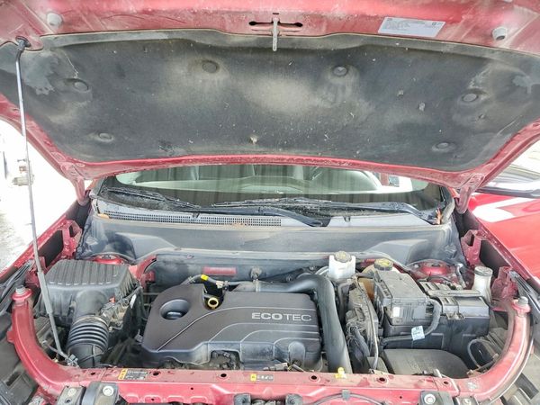 2018 CHEVROLET EQUINOX Premier (1LZ) — Engine bay