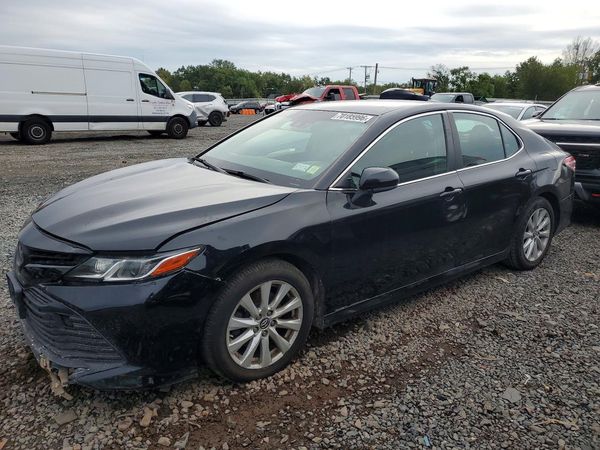 2018 TOYOTA CAMRY — DSFA — Front 3/4