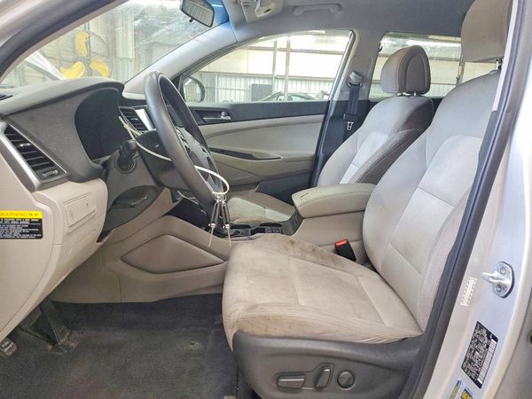 2018 HYUNDAI TUCSON — DENT