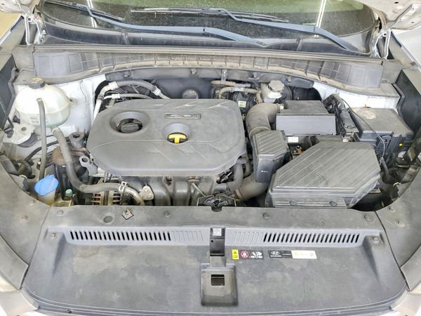 2018 HYUNDAI TUCSON — Engine bay
