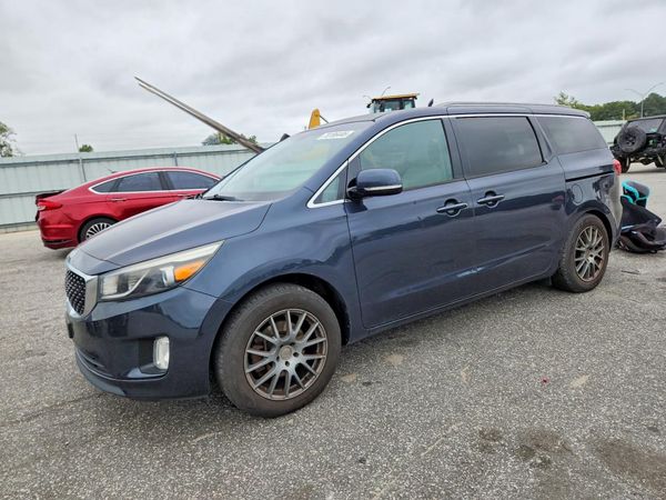 2015 KIA SEDONA — DSFA — Front 3/4