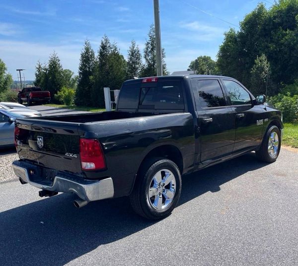 2018 RAM 1500 SLT
