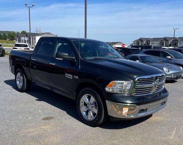 2018 RAM 1500 SLT