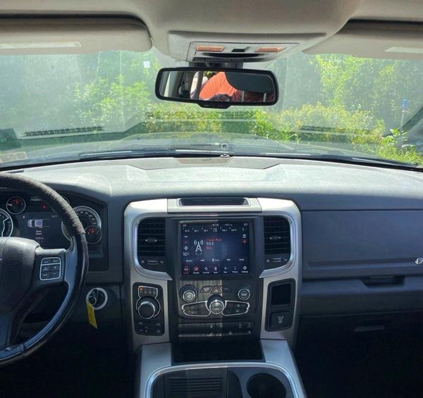 2018 RAM 1500 SLT
