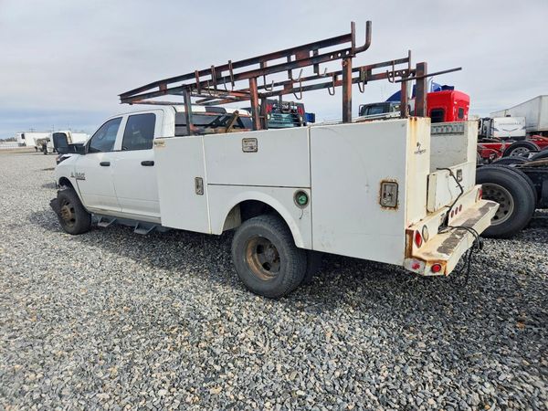 2016 RAM 3500 CREW CAB CHASSIS 4X4 — DSRA