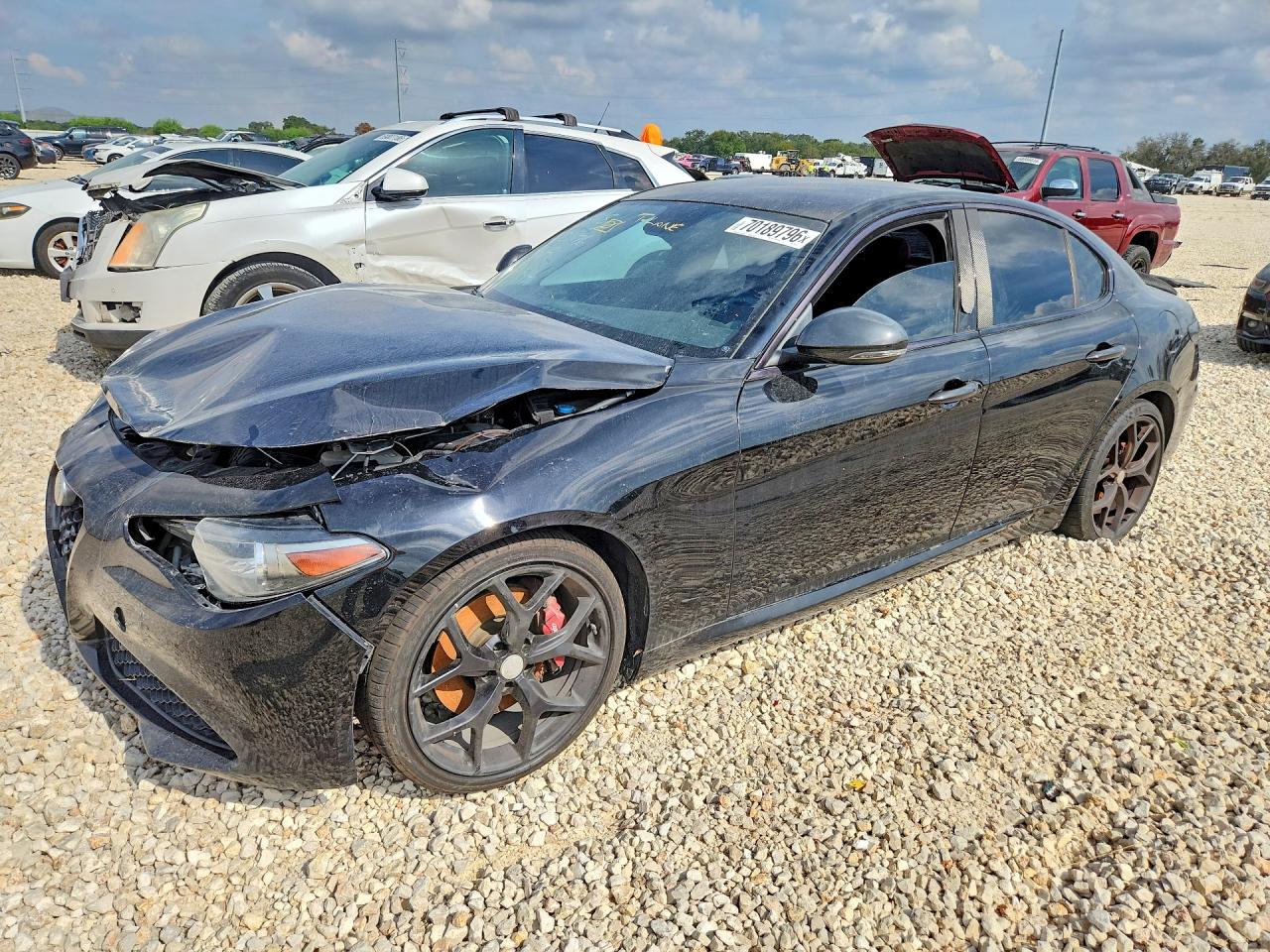 2019 ALFA ROMEO GIULIA RWD — Front 3/4