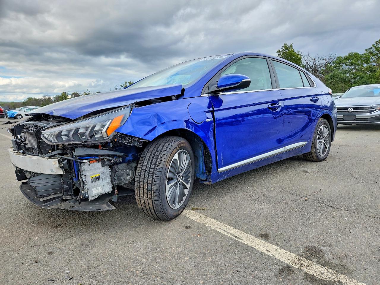 2020 HYUNDAI IONIQ SEL — Front 3/4