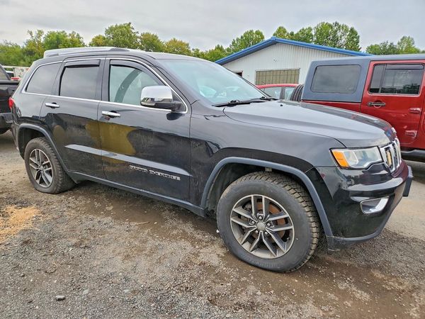2017 JEEP CHEROKEE Limited — Passenger 3/4