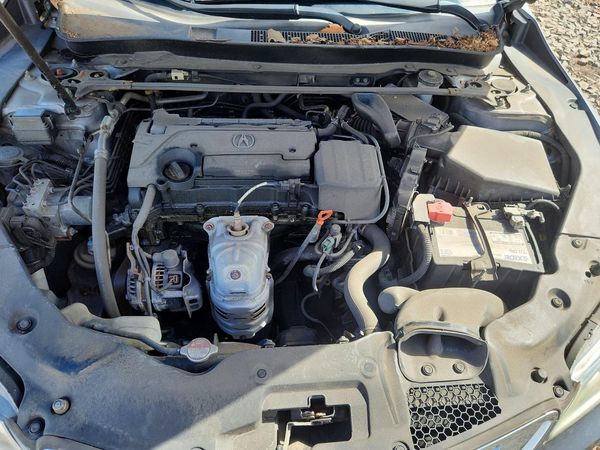 2015 ACURA TLX TECH — Engine bay
