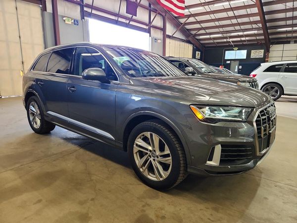 2020 AUDI Q7 quattro Premium Plus — Passenger 3/4