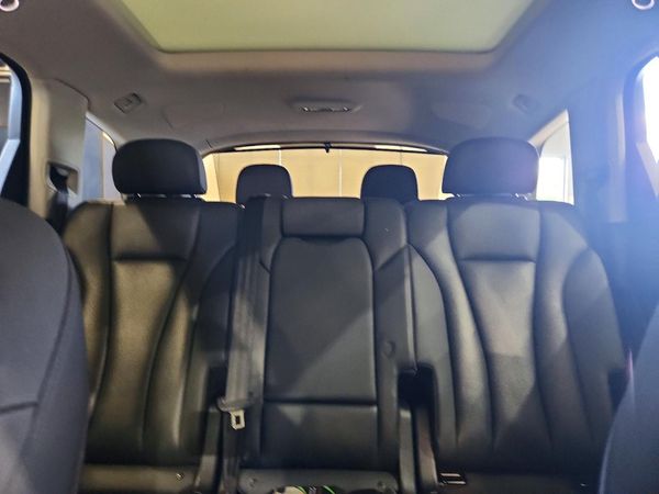 2020 AUDI Q7 quattro Premium Plus — SUVN