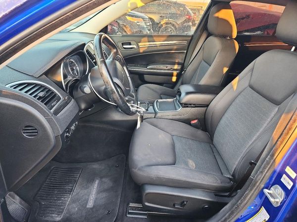 2018 CHRYSLER 300 — DENT