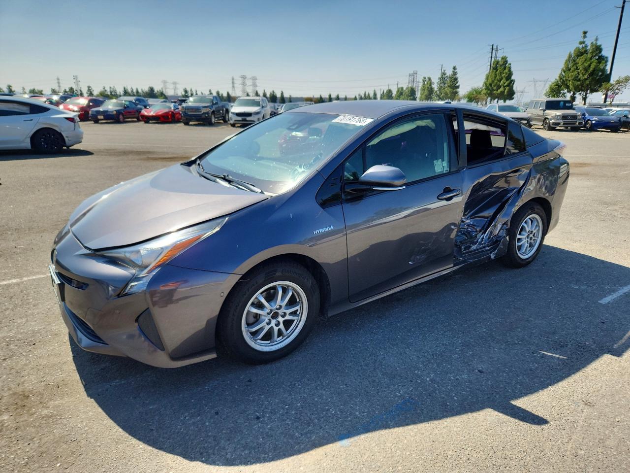 2017 TOYOTA PRIUS One/Two — Front 3/4