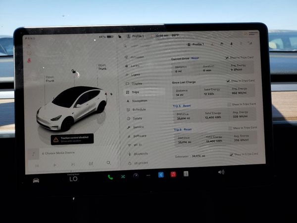 2024 TESLA MODEL Y