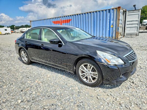 2013 INFINITI G37 — Passenger 3/4