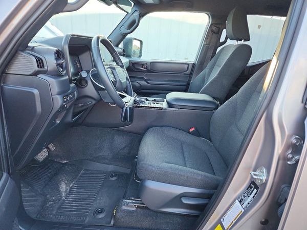 2024 TOYOTA LAND CRUISER — DENT