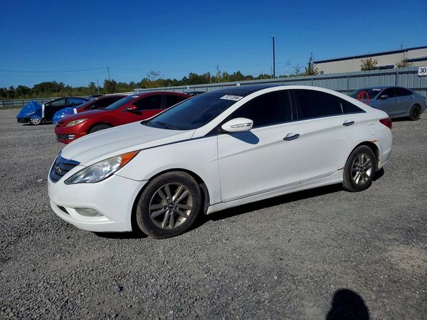 2012 HYUNDAI SONATA Middle level — Front 3/4