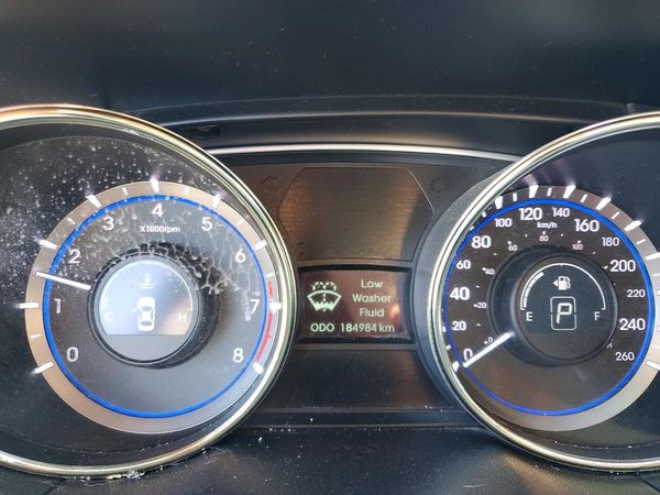 2012 HYUNDAI SONATA Middle level — ODOM