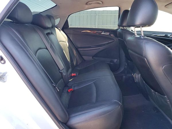 2012 HYUNDAI SONATA Middle level — PSRS