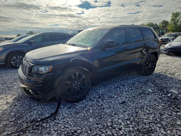2017 JEEP GRAND CHEROKEE — DSFA — Front 3/4