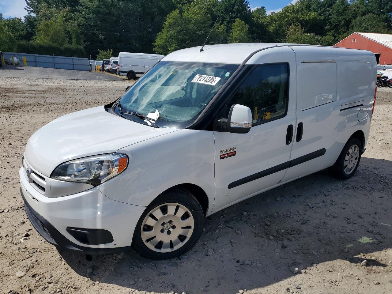 2016 RAM PROMASTER CITY SLT — Front 3/4