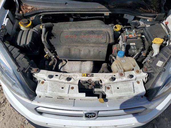 2016 RAM PROMASTER CITY SLT — Engine bay