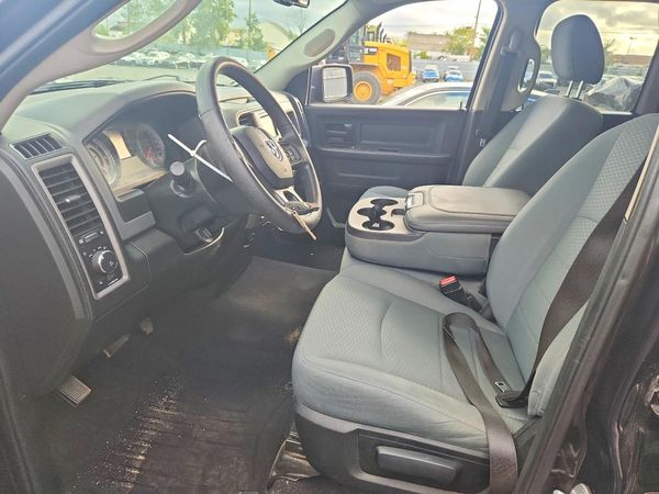2017 RAM 1500 ST — DENT