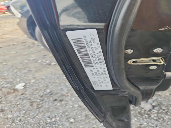 2017 RAM 1500 ST — VINS