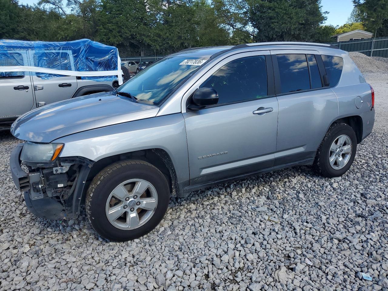 2015 JEEP COMPASS Sport — Front 3/4
