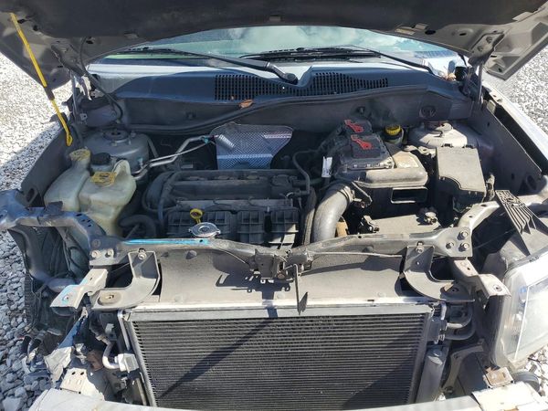 2015 JEEP COMPASS Sport — Engine bay