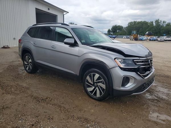 2026 VOLKSWAGEN ATLAS 4Motion SE — Passenger 3/4