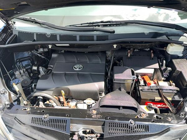 2013 TOYOTA SIENNA