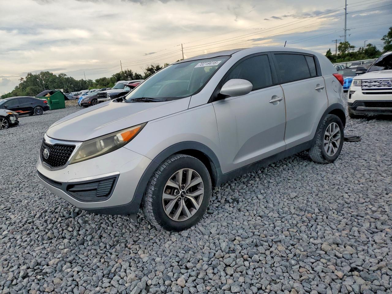 2015 KIA SPORTAGE GL - Middle-low — Front 3/4