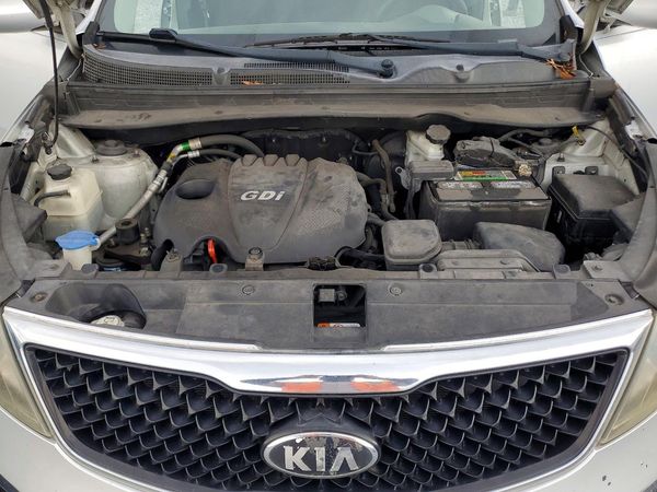 2015 KIA SPORTAGE GL - Middle-low — Engine bay