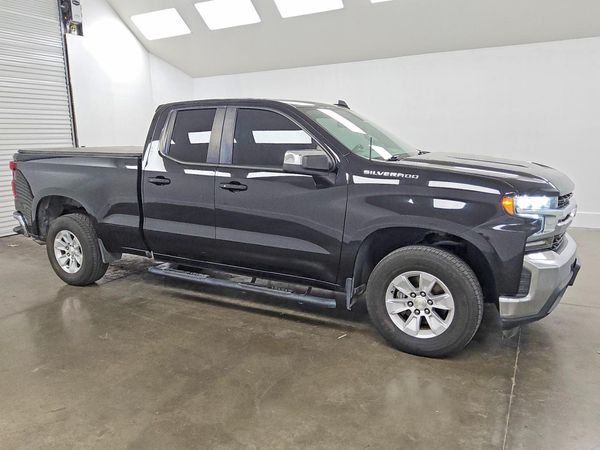 2021 CHEVROLET SILVERADO LT — Passenger 3/4