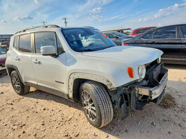 2018 JEEP RENEGADE — Passenger 3/4