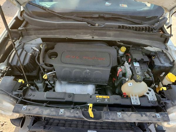 2018 JEEP RENEGADE — Engine bay