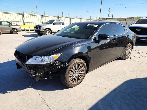 2013 LEXUS ES 350 — Front 3/4