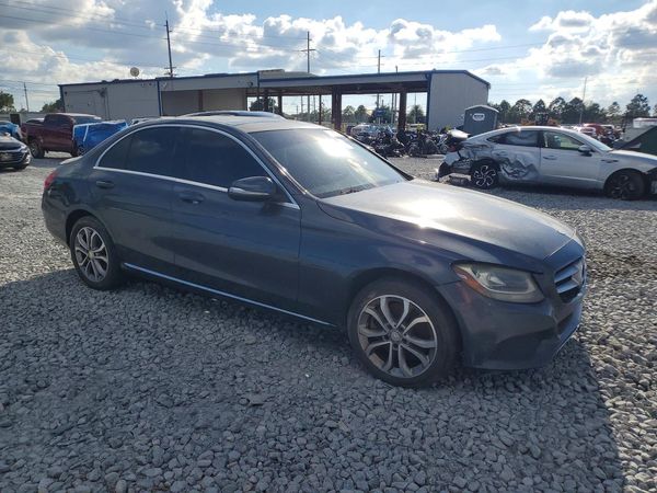 2016 MERCEDES-BENZ C-CLASS C300-4M — Passenger 3/4